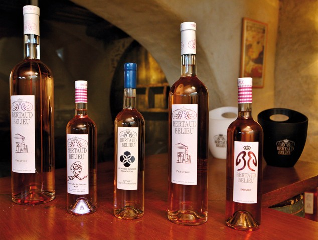 Le vin rosé, sous la forme de différentes cuvées, représente 85 % de la production du domaine.