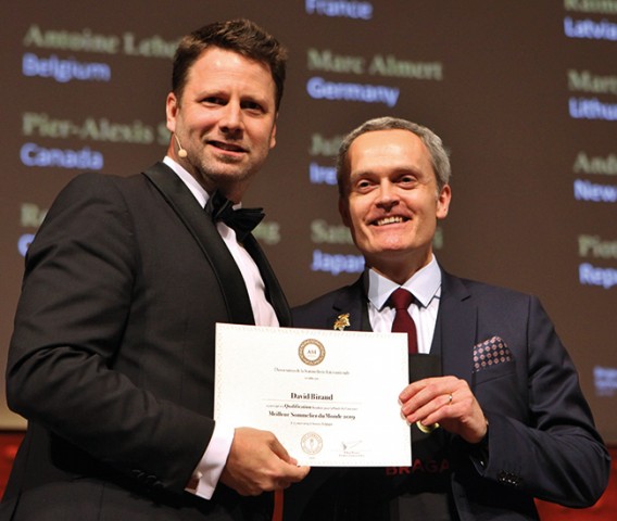 David Biraud, 12e du classement final, a choisi de mettre un terme à son parcours de compétiteur. Une histoire qui a débuté en 1994 avec le concours Chapoutier du Meilleur élève sommelier et s’est donc achevée sur les bords de l’Escaut. 