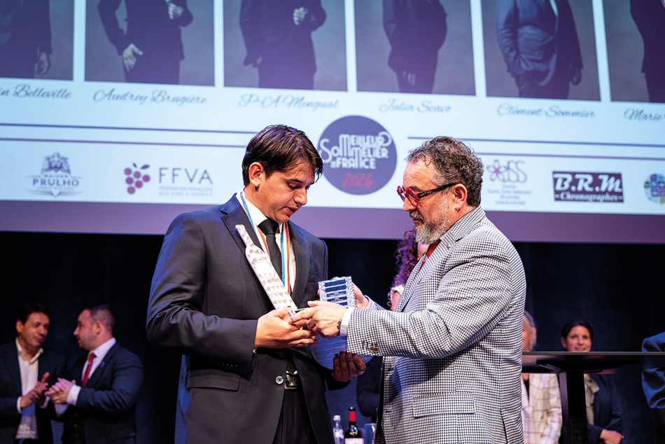 Clément Sommier, Meilleur Sommelier de France et Fabrice Sommier, président de l'UDSF. Clément Sommier, Meilleur Sommelier de France et Fabrice Sommier, président de l'UDSF.
